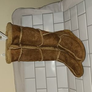 Tall brown suede Espace boots size 7.5